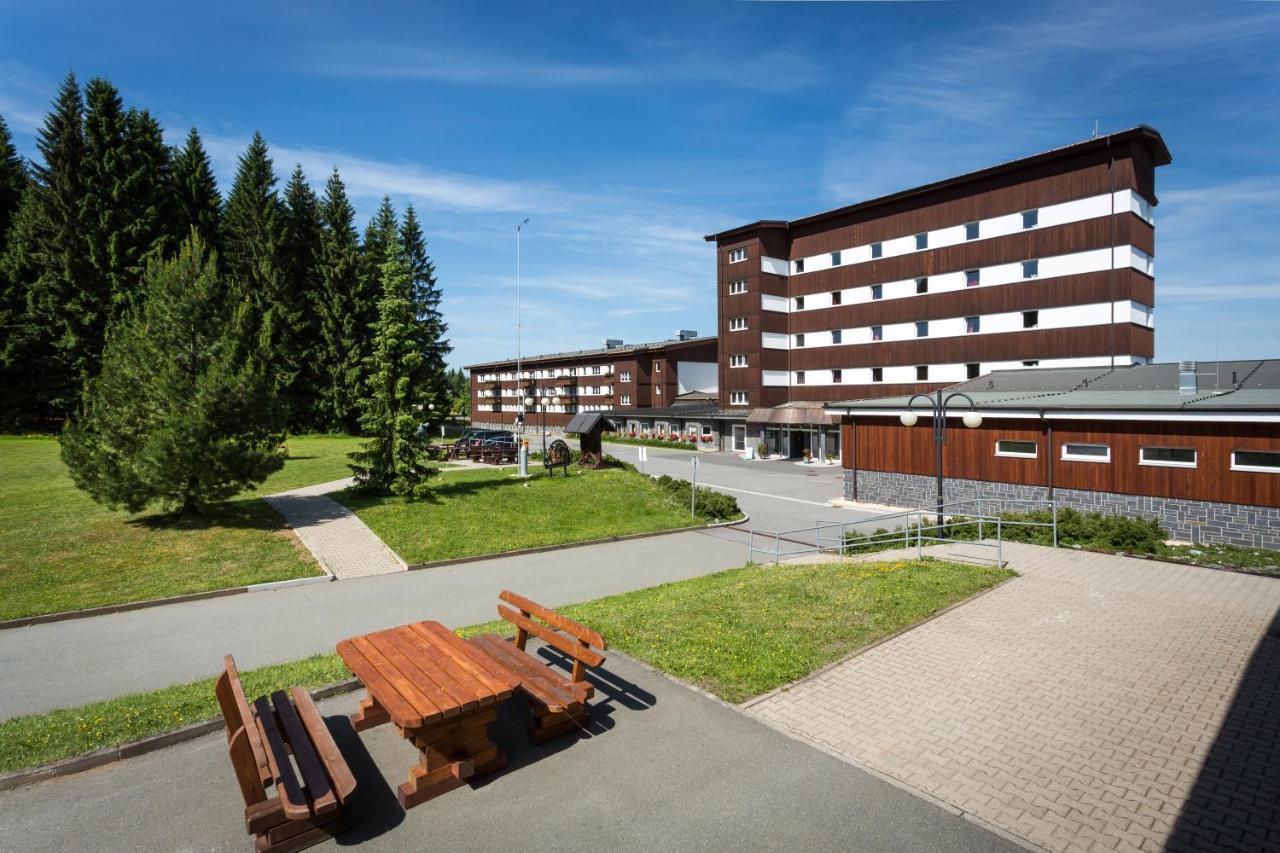 Sportpark Rabenberg Hotel Breitenbrunn  Exterior photo